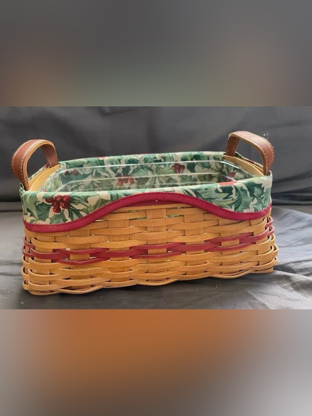 Longaberger Christmas edition with protector, dowels, liner and lid 2002 - Picture 2 of 9